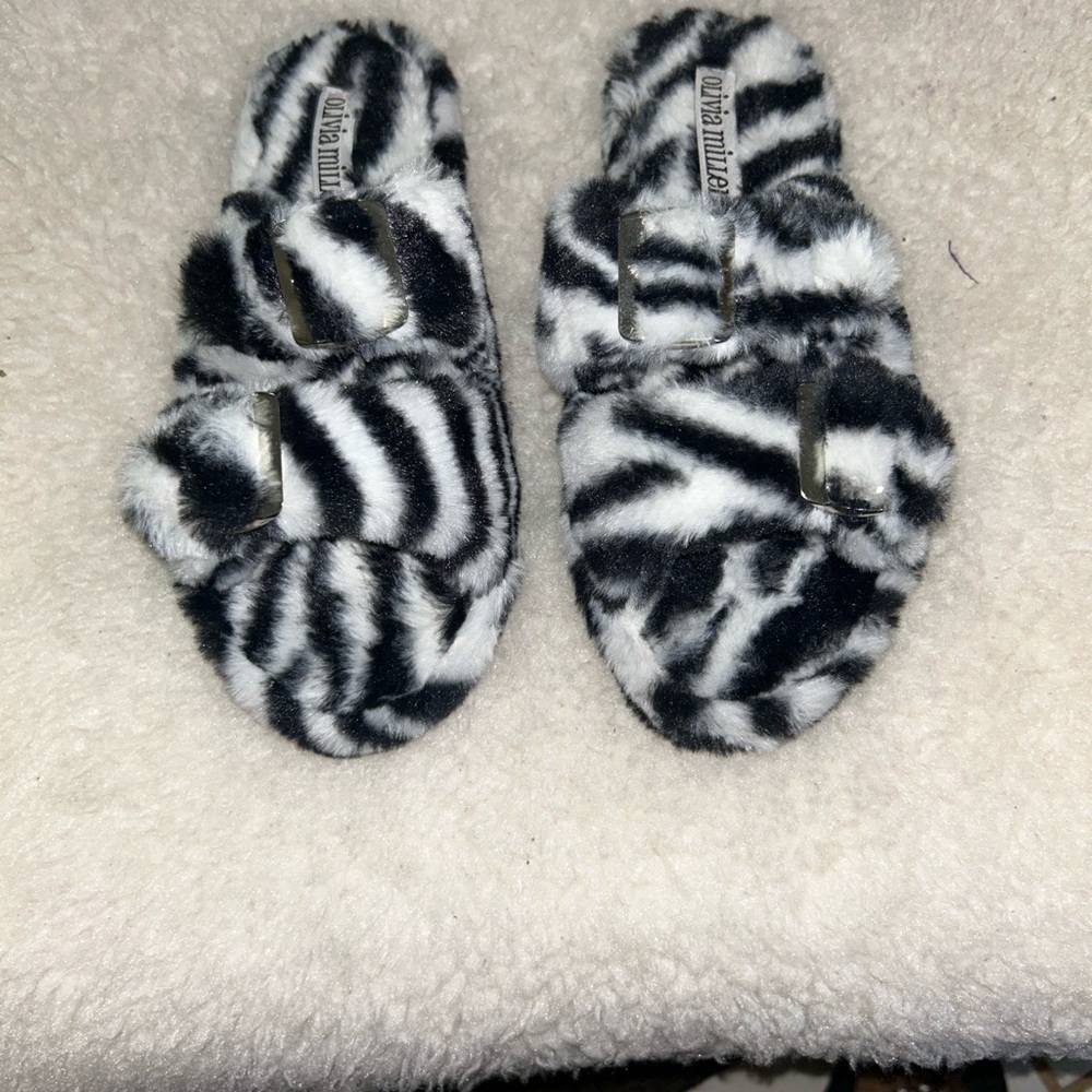Fuzzy Zebra Print Slippers